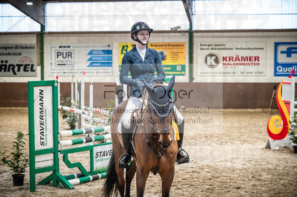 Hallenreittunier Voxtrup 2023 | Entdecke hochwertige Reitturnierfotos von Foto Oger. Professionell, emotional und authentisch – jetzt Lieblingsmomente im Shop bestellen.Deutschlandweite Turnierfotografie. - Realisiert mit Pictrs.com