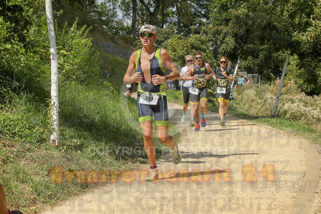250824_1333_EX1_2802 | Sportfotografie im Rhein-Sieg Kreis, Köln, Bonn, NRW, Rheinland Pfalz, Hessen, etc. Unser Tätigkeitsfeld umfasst den Laufsport vom Volkslauf über den Marathon, Duathlon, Triathon bis zum Ultralauf wie Kölnpfad Ultra oder Schindertrail.