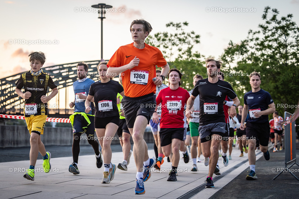 22. ASV Nachtlauf; Koeln, 28.05.25 | Impressionen vom 22. ASV Nachtlauf am 28.05.25 am Tanzbrunnen in Koeln. Foto: BEAUTIFUL SPORTS/Leah Kohring