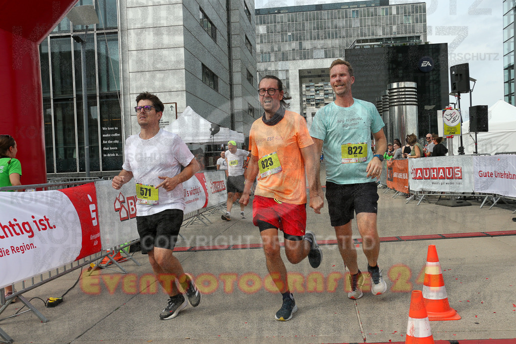 250920_1521_EX1_9010 | Sportfotografie im Rhein-Sieg Kreis, Köln, Bonn, NRW, Rheinland Pfalz, Hessen, etc. Unser Tätigkeitsfeld umfasst den Laufsport vom Volkslauf über den Marathon, Duathlon, Triathon bis zum Ultralauf wie Kölnpfad Ultra oder Schindertrail.