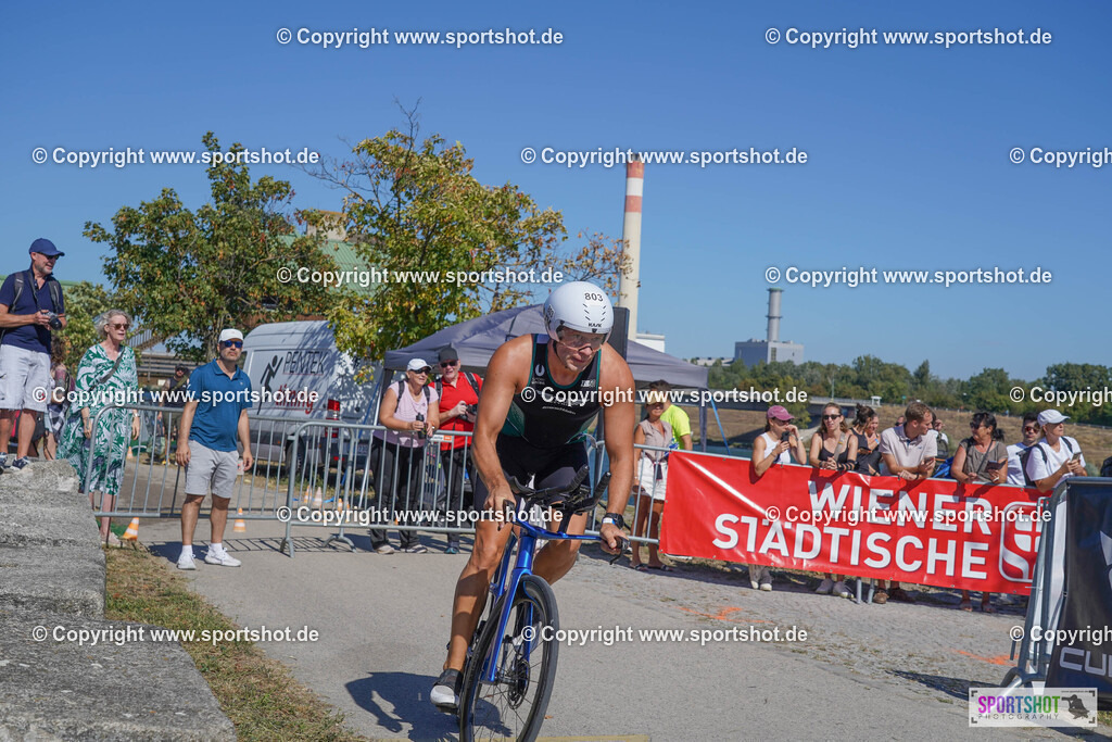 DSC00635 | Vienna Triathlon 2024                                        P3 Event                                                             #yourpictrs #sportshot_your_pictrs                 @Sportshotphotography                                     Photo Credit: www.sportshot.de