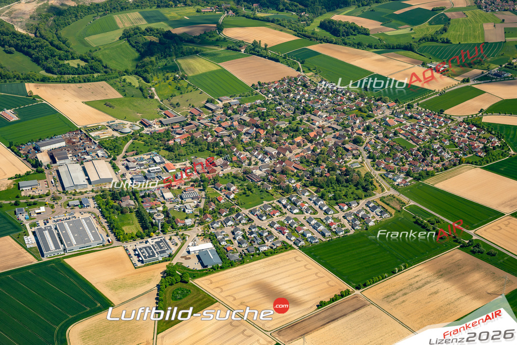 Uttenhofen Rosengarten Bild- Das Luftbild wurde 2025 vom UL-Flugzeug heraus erstellt ( keine Drohnen Bilder! ) - Hochauflösende Luftaufnahme -Nicht vergleichbar mit Google Maps oder Satelittenbilder- Die Geschenkidee !Mit Lizenz und Bildrechte bestellbar