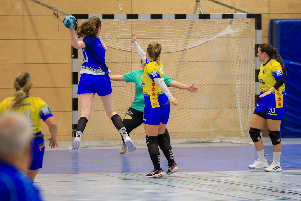 TvBorkenIII_SVN_161125_168 | Bildergalerie von Sport-Ereignissen aber auch von weiteren spannenden Dingen - nicht nur vom Niederrhein. In Anlehnung an den bekannten Spruch von Hanns Dieter Hüsch heißt das Motto: "Niederrhein ist überall".  - Realisiert mit Pictrs.com