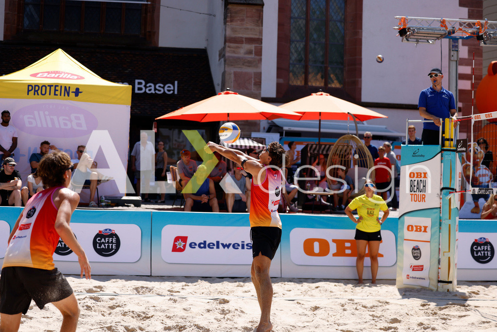 Obi BeachTour 2026 - Basel | BASEL, SWITZERLAND - JULY 18: SIMON LEFFLER (SUI) during the Obi BeachTour 2026 match between ALLEMANN / LEFFLER (SUI) and MASSEREY / SCHNEGG (SUI) at Barfüsserplatz on July 18, 2026 in Basel, Switzerland. - Realisiert mit Pictrs.com