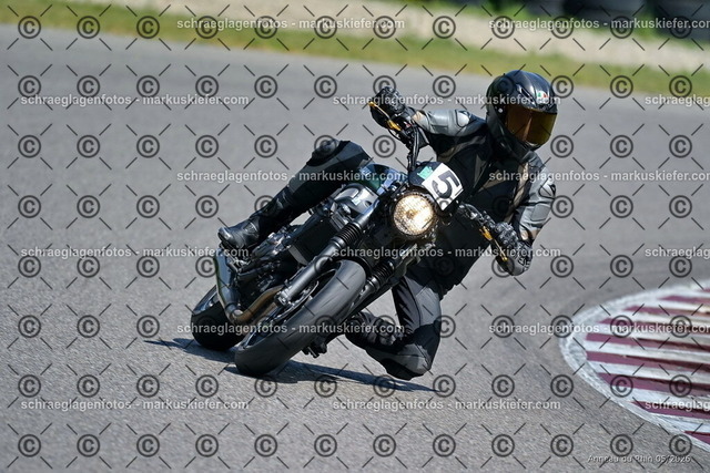 26BT02-1601 | markuskiefer.com - Realisiert mit Pictrs.com