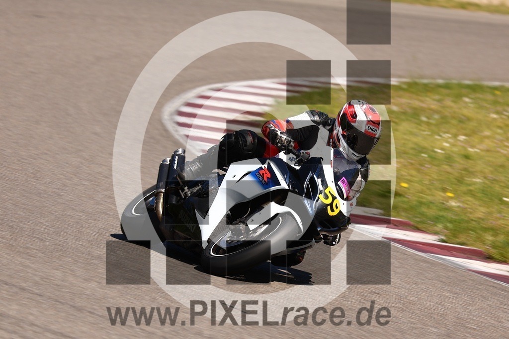 0059-20260426_02160 | Schöne Erinnerungen an spannende Momente - das festzuhalten ist unser Job. PIXELrace.de ist seit 2003 auf den Rennstrecken Europas unterwegs um die Action draußen beim Fahren und die wunderbare Stimmung imm Fahrerlager für euch einzufangen.