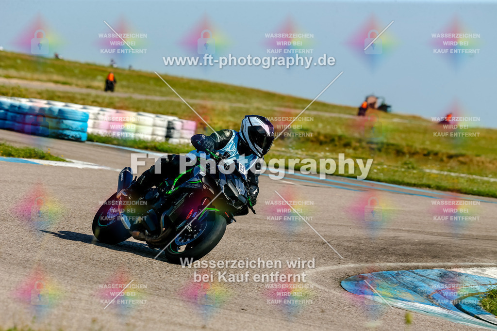 Chambley Juli-0434 | Hier findet Ihr Bilder von Touristenfahrten auf der Nürburgring Nordschleife oder von anderen Veranstaltungen die ich besucht habe. Viel Spass beim Durch Schauen 