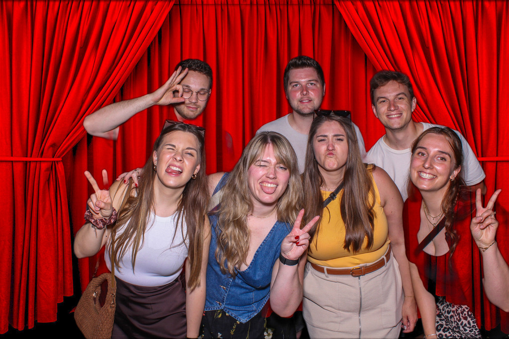 top-top.de-250628-017 | Foto, Video, Fotografie, Videografie, Fotobox, DJ, Discjockey, Musik, Musikbox, Veranstaltung, Photobooth, Amazon, Ebay, Buchtipp, Bestseller, Autor, Verlag, Buch, Wesel, Hamminkeln, NRW, Dinslaken, Rees, Drohne, Hochzeit, Party, Fotobox, Wesel, Fotograf