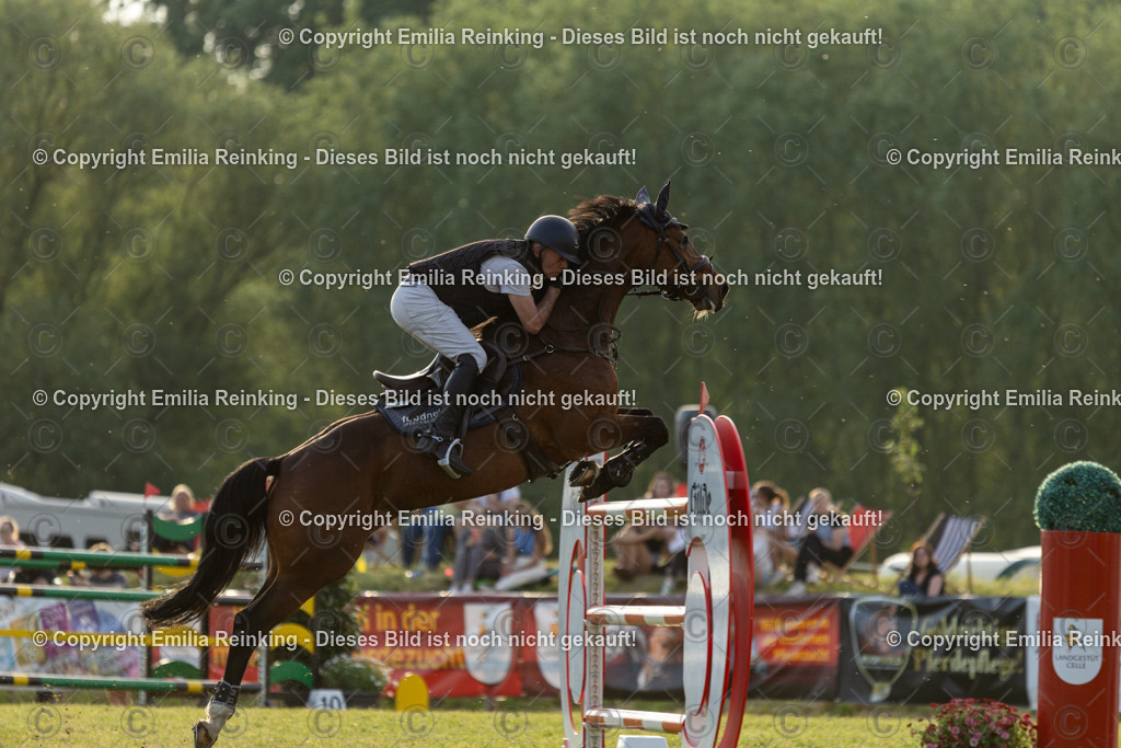 CL5A1345 | Emilia Reinking Fotografie - Realisiert mit Pictrs.com