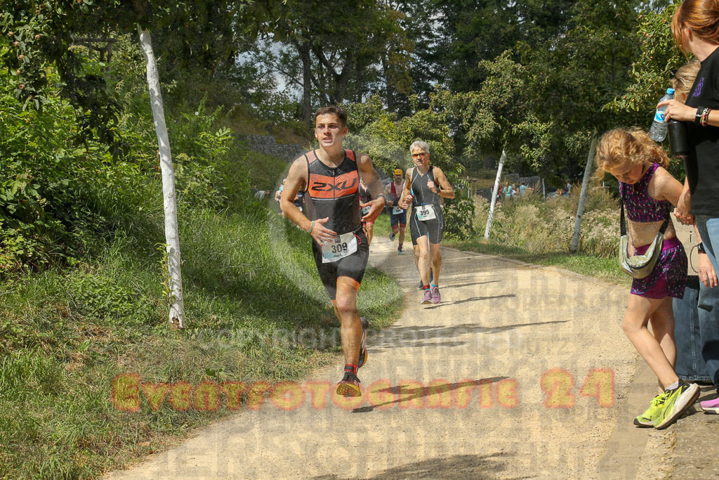 250824_1342_EX1_3282 | Sportfotografie im Rhein-Sieg Kreis, Köln, Bonn, NRW, Rheinland Pfalz, Hessen, etc. Unser Tätigkeitsfeld umfasst den Laufsport vom Volkslauf über den Marathon, Duathlon, Triathon bis zum Ultralauf wie Kölnpfad Ultra oder Schindertrail.