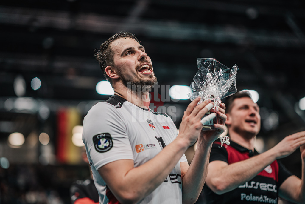 Volleyball | Herren | Saison 2023/2024 | CEV Volleyball Cup 2024 Finale | SVG Lüneburg (GER) vs. Asseco Resovia Rzeszow (POL) | 12.03.2024 | Wichtigster Spieler des Spiels Fabian Drzyzga (#11, Asseco Resovia Rzeszow) MVP