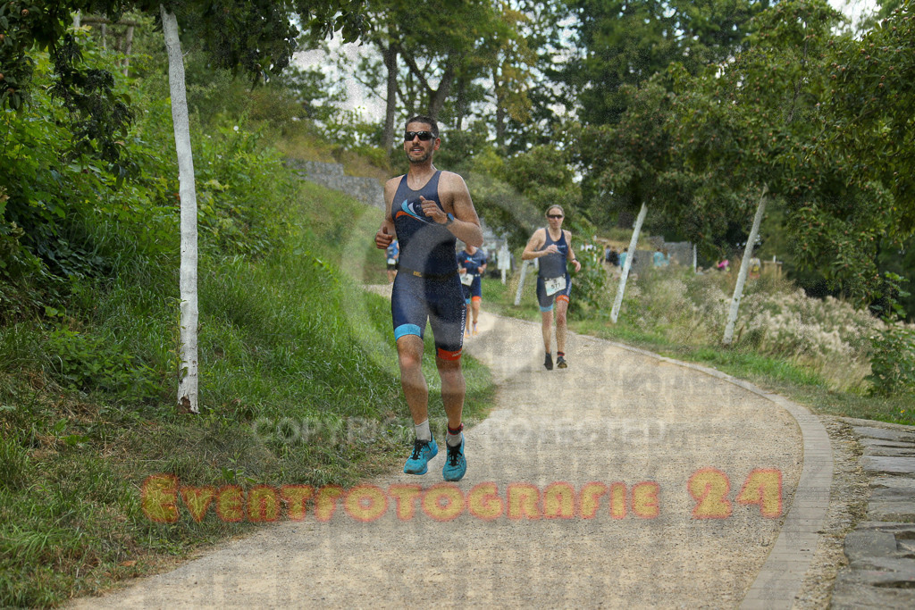 250824_1359_EX1_4500 | Sportfotografie im Rhein-Sieg Kreis, Köln, Bonn, NRW, Rheinland Pfalz, Hessen, etc. Unser Tätigkeitsfeld umfasst den Laufsport vom Volkslauf über den Marathon, Duathlon, Triathon bis zum Ultralauf wie Kölnpfad Ultra oder Schindertrail.