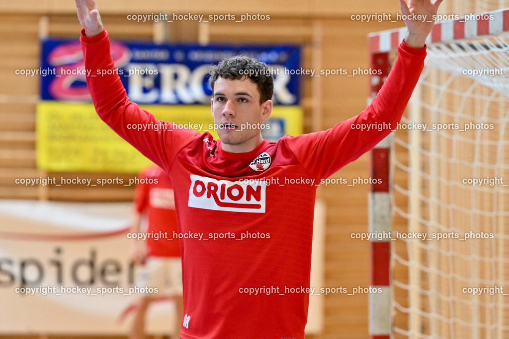 SC Ferlach vs. ALPLA HC Hard 2.3.2024 | #98 MÖSTL Constantin HC Hard, SC Ferlach vs. ALPLA HC Hard 2.3.2024, SC Ferlach vs. ALPLA HC Hard am 02.03.2024 in Ferlach (Ballspielhalle Ferlach), Austria, (Photo by Bernd Stefan)