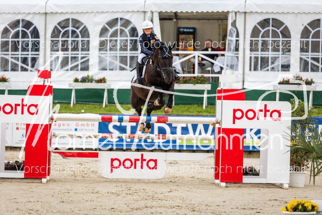 BHO-2PhSpr-M-038 | MomenTaufnahmen Pferdesportfotos