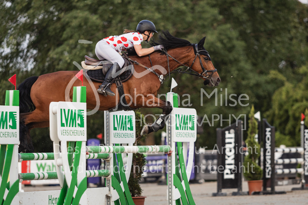 250531_MayDays_JNR-218 | Deine schönsten Turniermomente als professionelle Fotos! Entdecke hochwertige Pferdesport-Fotografie im Online-Shop. Jetzt Fotos finden & bestellen!