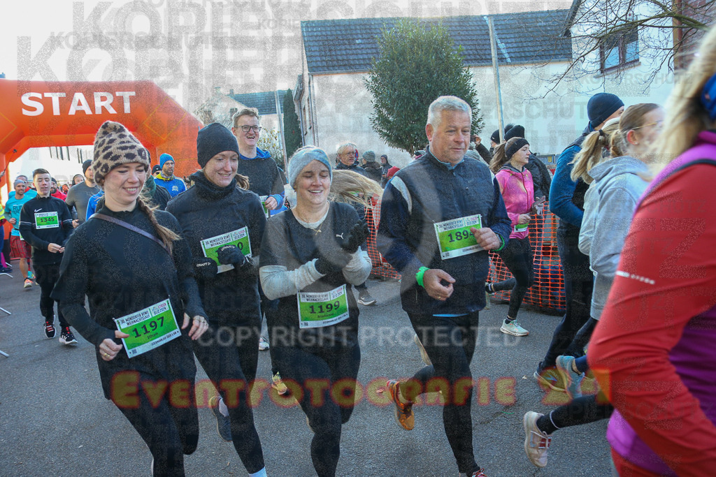 241201_1026_EX1_8171 | Sportfotografie im Rhein-Sieg Kreis, Köln, Bonn, NRW, Rheinland Pfalz, Hessen, etc. Unser Tätigkeitsfeld umfasst den Laufsport vom Volkslauf über den Marathon, Duathlon, Triathon bis zum Ultralauf wie Kölnpfad Ultra oder Schindertrail.