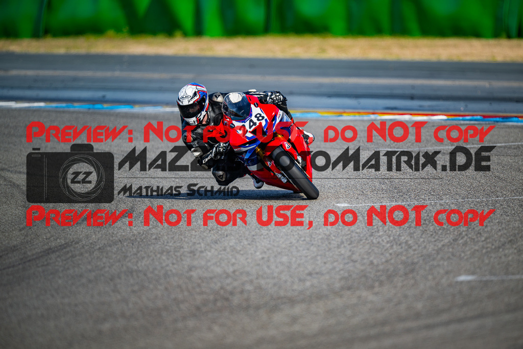 MaZZes_Fotomatrix_20260406_6007705_7751 | ROT