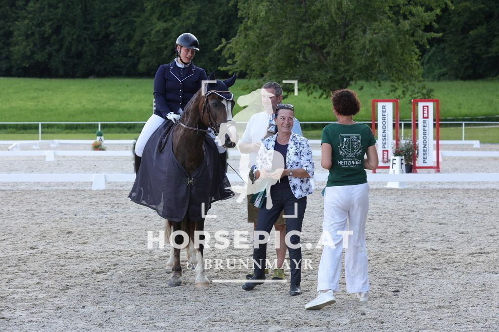 0P6A3492 | Willkommen bei Brunnmayr - Design & Fotografie – Ihrem Spezialisten für Reitturniere und Pferdeveranstaltungen in Oberösterreich, Salzburg und Bayern! Seit über 17 Jahren sind wir leidenschaftlich dabei.