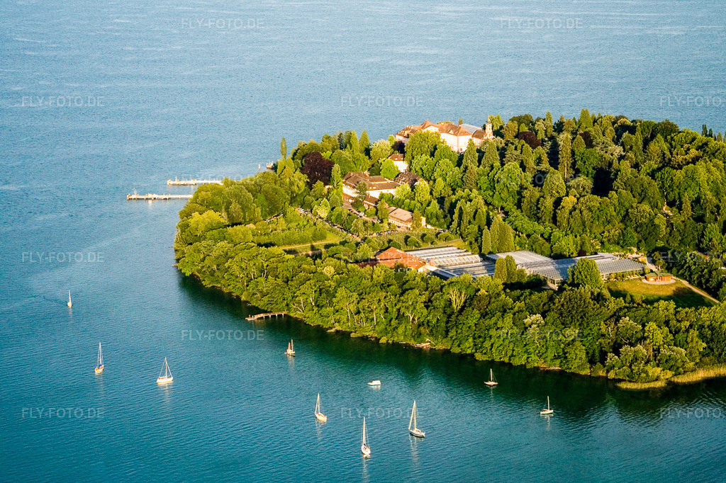 Luftbild: Insel Mainau im Ortsteil Egg in Konstanz im Bundesland Baden-Württemberg in Deutschland. Foto: IMG_11629.jpg vom 05.07.2008 durch Werner Riehm/FLY-FOTO.de