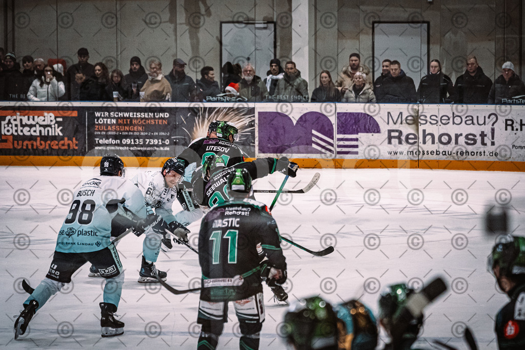 Alligators_vs_Lindau_21_12_2025-053 | Höchstadt Alligators Fotogalerie: Eishockey-Action aus Franken. Professionelle Spielfotos, Portraits & Stadionbilder zum Download. Jetzt entdecken! - Realisiert mit Pictrs.com