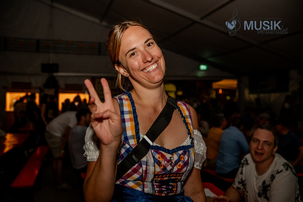 DSC_5415 | "Fussifoto.com – Ihr Ansprechpartner für hochwertige Fotografie! Entdecken Sie kreative Bilder und professionelle Dienstleistungen. Kontaktieren Sie uns für Ihre Projekte!"