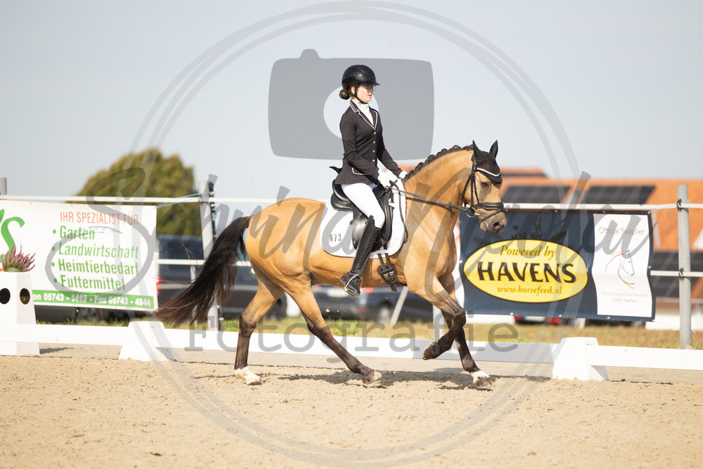 994A1623 | sabrinanicolaifotografie - Realisiert mit Pictrs.com