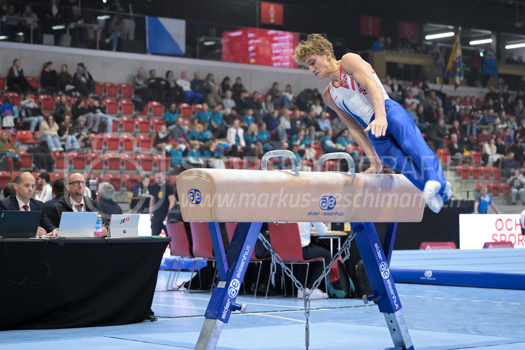 Schweizer Meisterschaften Kunstturnen Mannschaften Männer (B) - 22. November 2025 | Schweizer Meisterschaften Kunstturnen Mannschaften Männer (B)AXA Arena, WinterthurBild: Sportfotografie Markus Aeschimann | www.markus-aeschimann.ch - Realisiert mit Pictrs.com