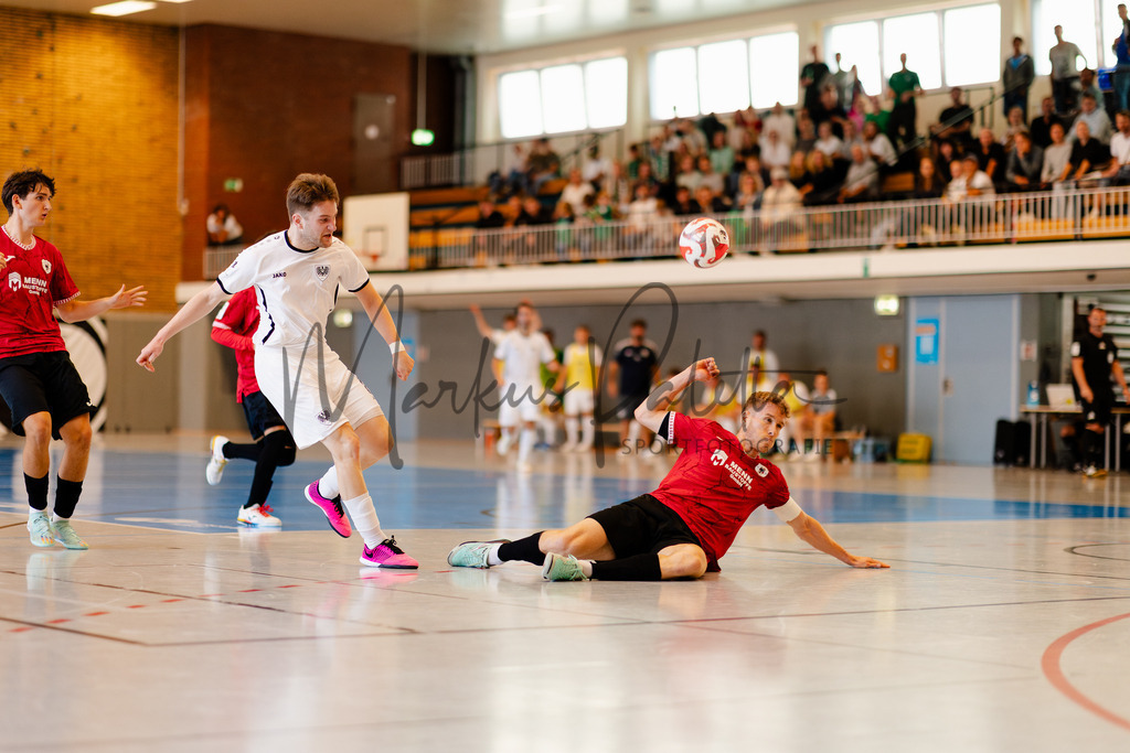 Futsal-Bundesliga, Saison 2025/2026, 2. Spieltag: SC Preußen Münster - FC Liria Futsal Berlin | Futsal-Bundesliga, Saison 2025/2026, 2. Spieltag, SC Preußen Münster empfängt FC Liria Berlin in der Universitäts-Sporthalle in Münster. Foto: sportfotografie.ms | Markus Paletta - Realisiert mit Pictrs.com