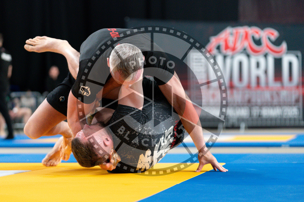 20250517PBB2628 | Athletes compete during the first day of the ADCC Amateur World Championship on May 15, 2025 in Warsaw, Poland. © Chiara Dazi / photoblackbelt