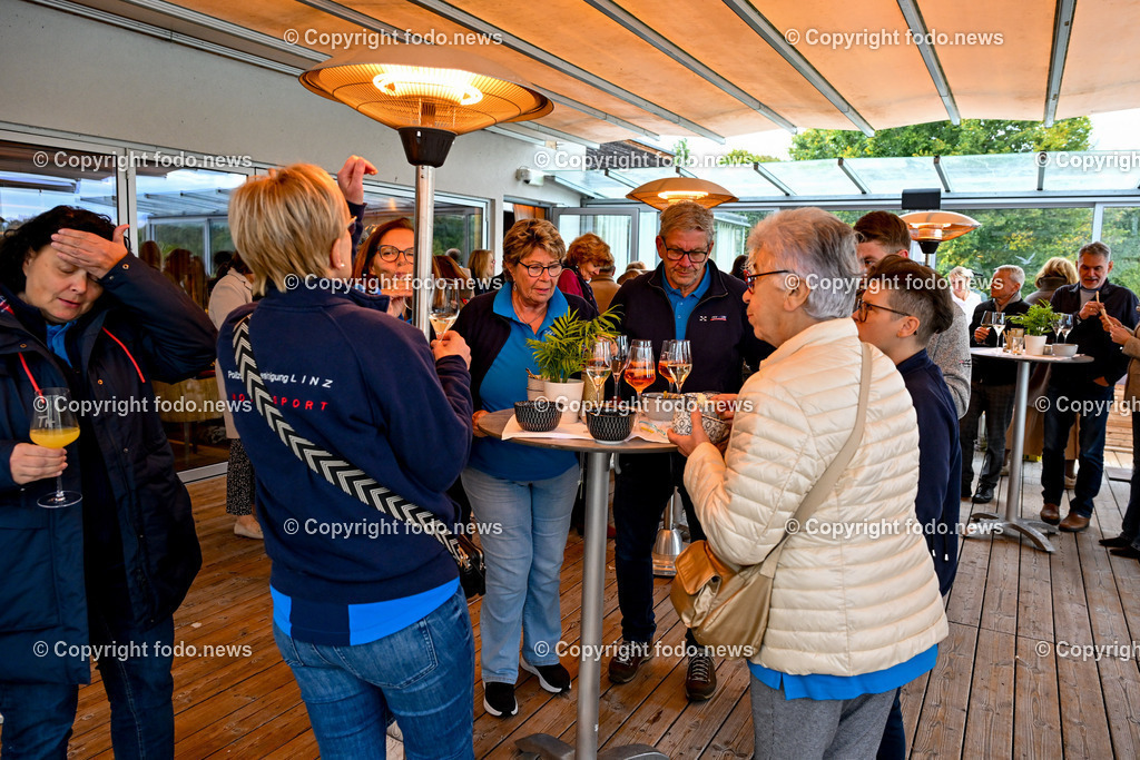 Frauen fuer Frauen_ Charity Oldtimerfahrt_ 04.10.2025-244 | 04.10.2025, Linz, AUT, Oldtimer Charity im Bild Frauen fuer Frauen Oldtimerfahrt, Teilnehmer©Harald Dostal / fodo.media
