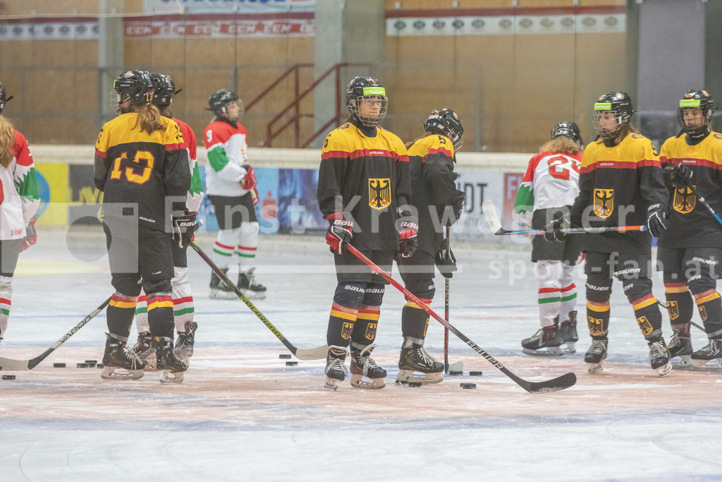 Dameneishockey | Dameneishockey, U18 Turnier am 31.08.2024 in Spittal (Eis-Sport-Arena - Sportzentrum Spittal), Austria, (Photo by Ernst Krawagner sport-fan.at) - Realisiert mit Pictrs.com