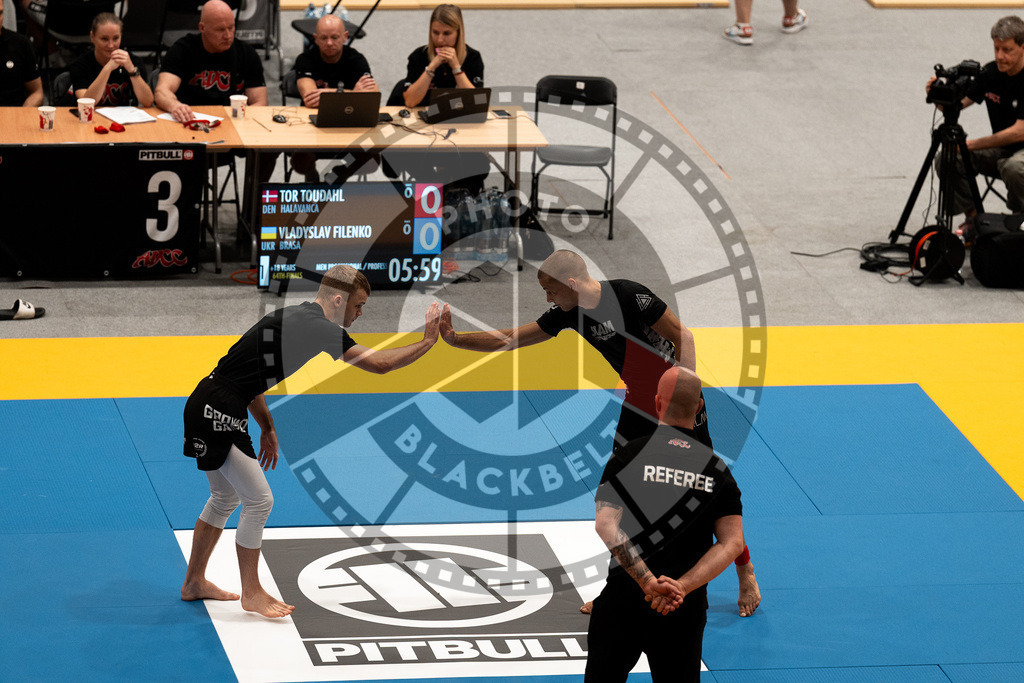 20250906PBB0008 | Fighters compete during the ADCC European Trials  competition in Warsaw, Poland, on September 6, 2025.