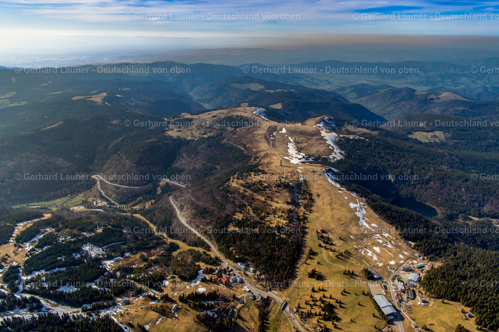4023924 | Blick über den Feldberg, Schwarzwald in Richtung Freiburg