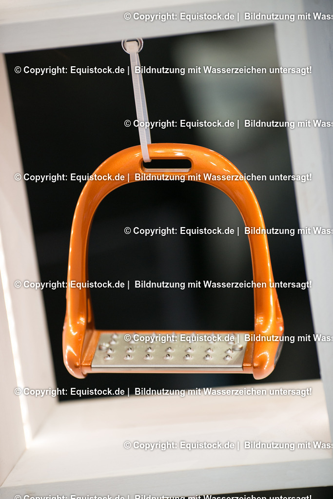 20160201_Reitzubeh__r_0005 | equistock