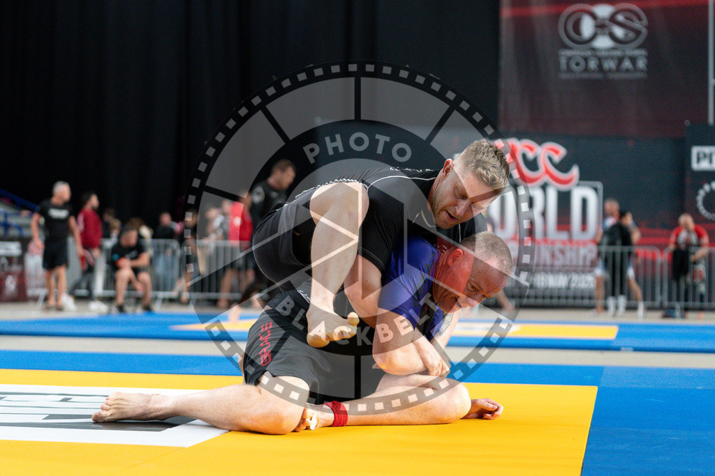 20250517PBB4157 | Athletes compete during the first day of the ADCC Amateur World Championship on May 15, 2025 in Warsaw, Poland. © Chiara Dazi / photoblackbelt