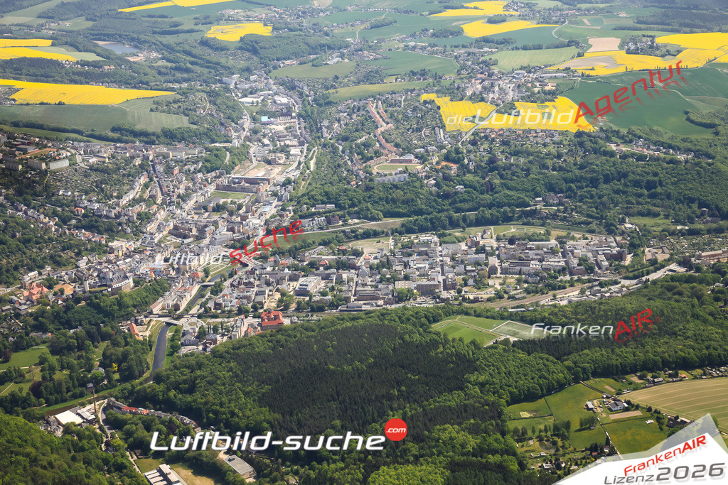 Die Luftaufnahme der Stadt Greiz wurde vom UL-Flugzeug heraus erstellt ( keine Drohne )- hohe Auflösung für beste Qualität