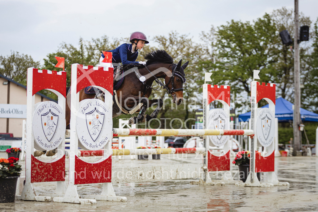 240426_Olfen-Vinnum_PonyTrophy-259 | Deine schönsten Turniermomente als professionelle Fotos! Entdecke hochwertige Pferdesport-Fotografie im Online-Shop. Jetzt Fotos finden & bestellen!