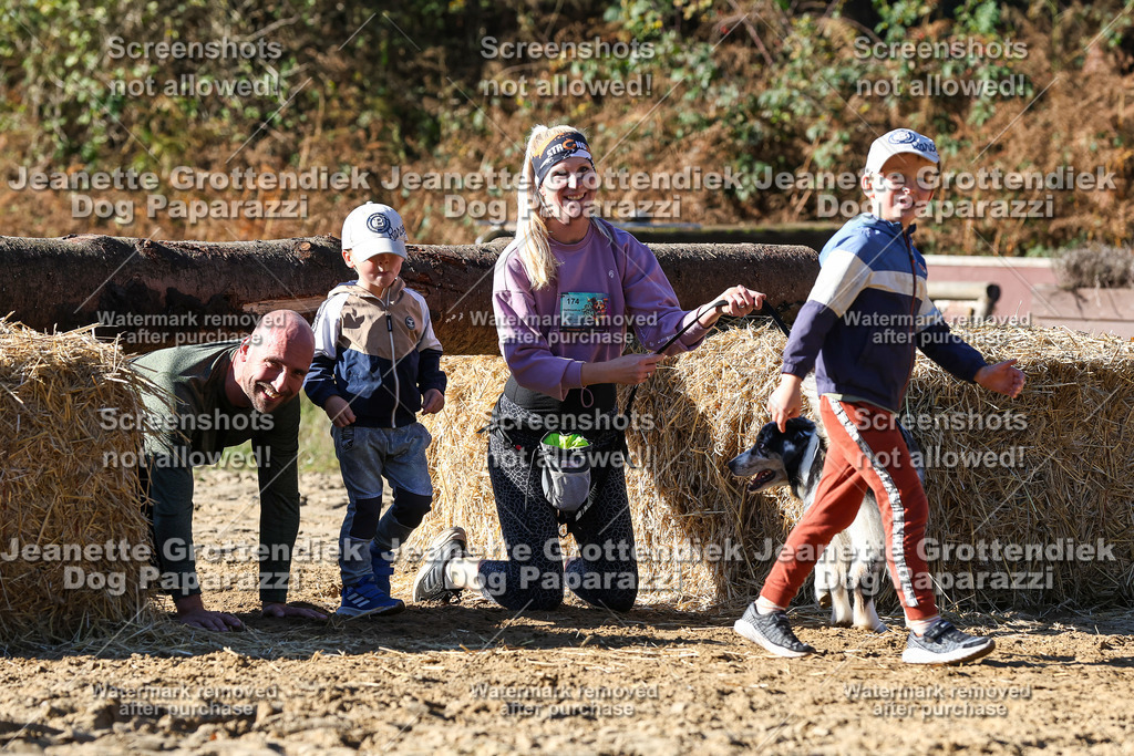 Dog Paparazzi - Strongdog 10-25-2723 | Dog Paparazzi Jeanette Grottendiek Fotografie & Videografie - Realisiert mit Pictrs.com