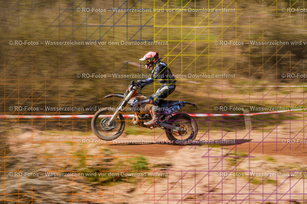 3 Lauf Mernes-350 | Sportfotografie von RO-Fotos: Motorsport, Motocross, Enduro, Laufveranstaltungen und Triathlon. Professionelle Fotos von Sportlern und Events. - Realisiert mit Pictrs.com