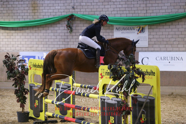 IMG_0759 | Deine Turnierfotos vom Reitturnier online kaufen: Dressur, Springen & Siegerehrung. Professionelle Pferdefotografie aus dem Rheinland – als Download & Print.Alternative: Turnierfotograf für den Pferdesport: Finde deine Fotos von Dressur- und Springturnier