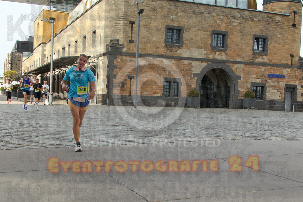 250920_1535_EV4_9219 | Sportfotografie im Rhein-Sieg Kreis, Köln, Bonn, NRW, Rheinland Pfalz, Hessen, etc. Unser Tätigkeitsfeld umfasst den Laufsport vom Volkslauf über den Marathon, Duathlon, Triathon bis zum Ultralauf wie Kölnpfad Ultra oder Schindertrail.