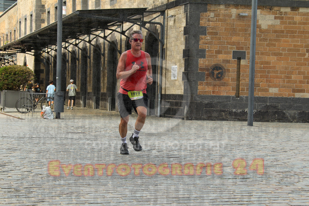 250920_1513_EV4_8271 | Sportfotografie im Rhein-Sieg Kreis, Köln, Bonn, NRW, Rheinland Pfalz, Hessen, etc. Unser Tätigkeitsfeld umfasst den Laufsport vom Volkslauf über den Marathon, Duathlon, Triathon bis zum Ultralauf wie Kölnpfad Ultra oder Schindertrail.