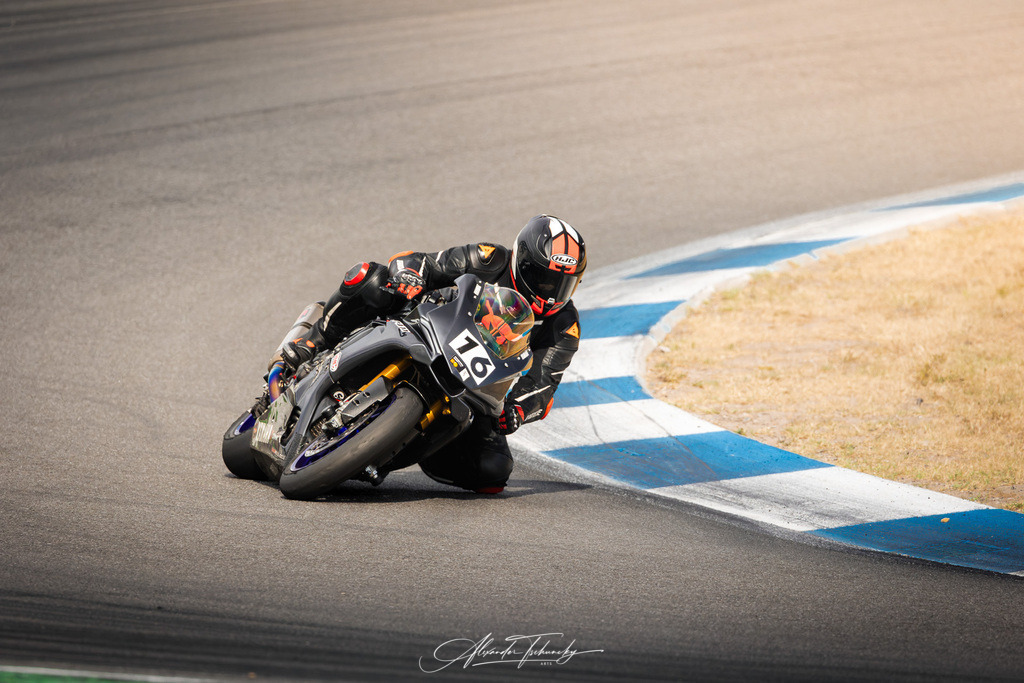 Ducati Trackday Hockenheimring 2026 | Entdecken Sie die faszinierende Welt von Alexander Tschuncky Arts: Kreative Fotografie, atemberaubende Automobilkunst und hochwertiger Bilderdruck. Lassen Sie sich inspirieren! - Realisiert mit Pictrs.com