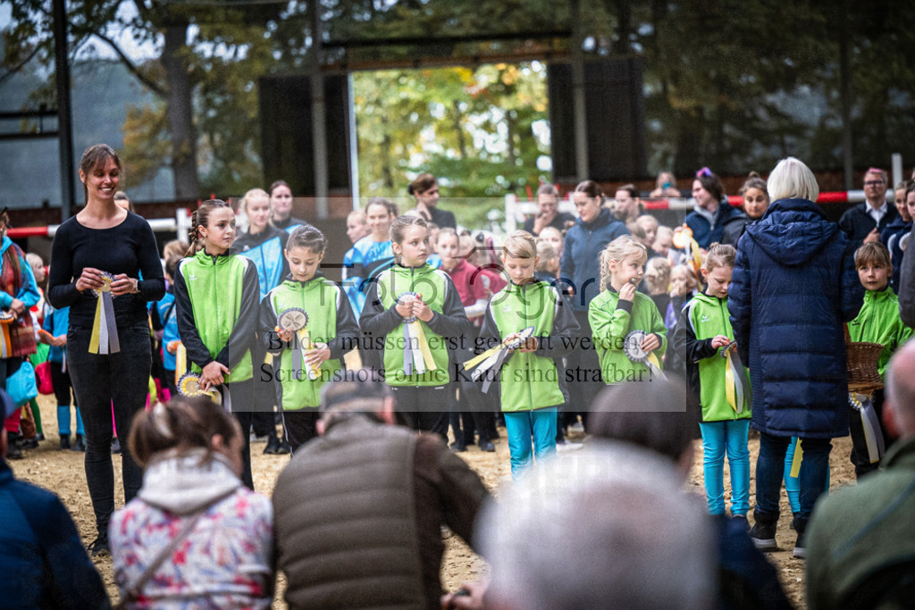 DOS_0326 | Entdecke hochwertige Reitturnierfotos von Foto Oger. Professionell, emotional und authentisch – jetzt Lieblingsmomente im Shop bestellen.Deutschlandweite Turnierfotografie. - Realisiert mit Pictrs.com