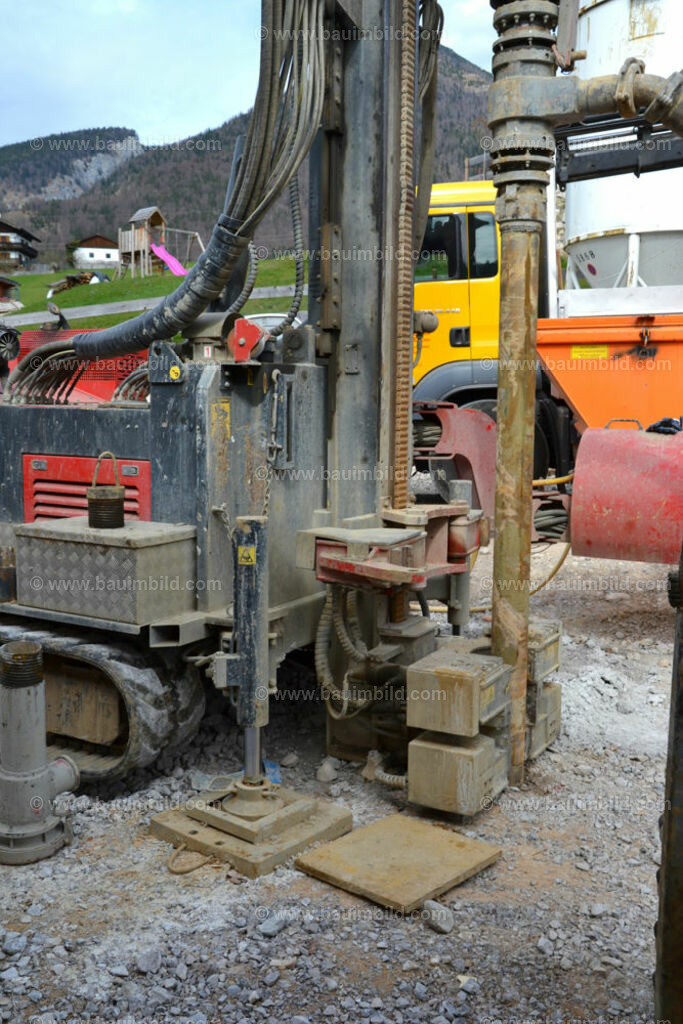 bib-lg16-heizung-0020 | Nach LV-Leistungsgruppen sortierte Detailfotos über den Bau eines Hauses. Alle Hausbau-Bilder direkt vom Urheber und Autor der Website Haus-Selber-Bauen.com