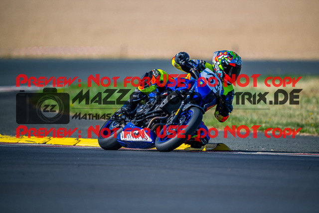 MaZZes_FotoMatrix_220722_1086 | TWIN