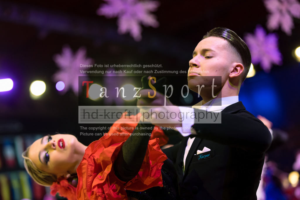 20241215_WDSF_Open_Youth_Std-Riga-8484 | Tanzsportbilder, Standardtanz, Lateintanz, WDSF, DTV, LTVB, dancecomp, goc, hessen tanzt, blaues band der spree, walzer, tango, wiener walzer, slowfox, quickstepp, samba, rumba, cha-cha-cha, paso doble. jive, hd-kroft photography, turniertanzsport