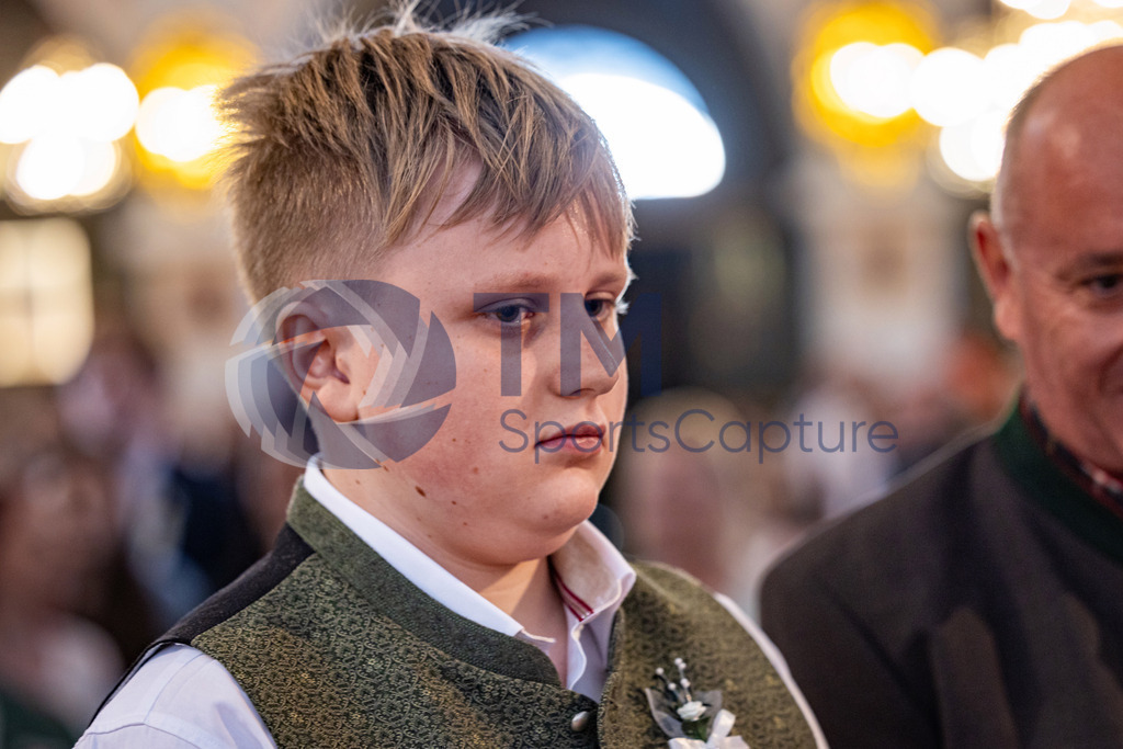 RR5M7404 | Firmung Klagenfurt-Dom 19.05.2024 8 Uhr