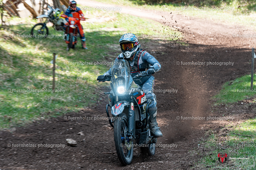 fuernholzer_250501-C2-454 | Fotografische Impressionen von der Red Stag Enduro Extreme by fuernholzer-photography.com. Endurosport in Österreich fotografisch festgehalten von fuernholzer. Auftragsfotografie für Private, Gewerbefotos und Industriefotografie. Eventfotografie, Sportfotografie und Motorsportfotografie. Anbieter von Fotoworkshops, Fototraining, fotografischen Vorträgen und Fotoseminaren.