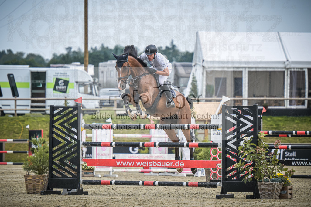 DOS_1380 | Entdecke hochwertige Reitturnierfotos von Foto Oger. Professionell, emotional und authentisch – jetzt Lieblingsmomente im Shop bestellen.Deutschlandweite Turnierfotografie. - Realisiert mit Pictrs.com
